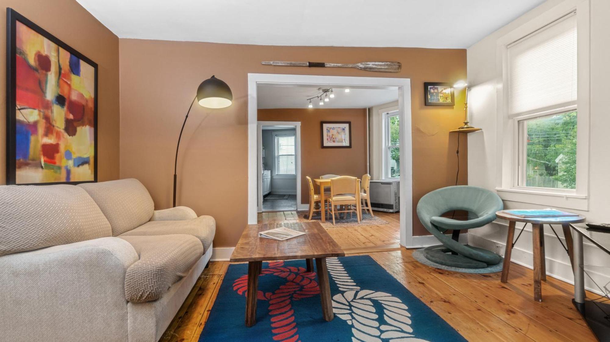 East End. Walk To Food, Beer And Downtown Fun. Apartamento *